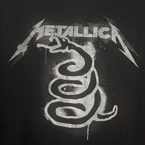 Metallica Black and Silver Graphic Tee